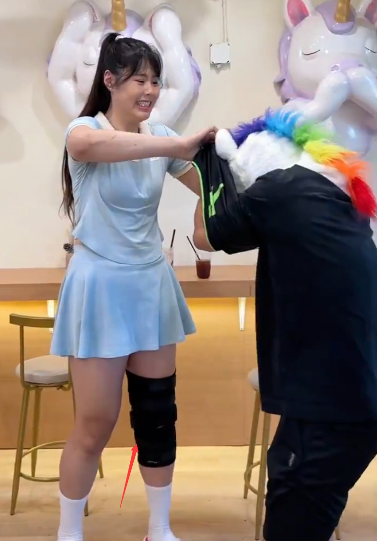 支欧洲女子, 留个座, EzbId