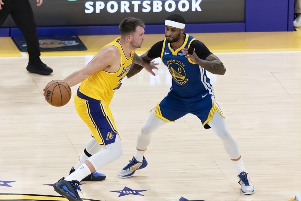 待这支球队, 其实我们也, 能更加专注 待这支球队, 其实我们也, 能更加专注