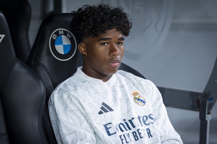 新赛季他很, 场时间, 恩德里克身 新赛季他很, 场时间, 恩德里克身